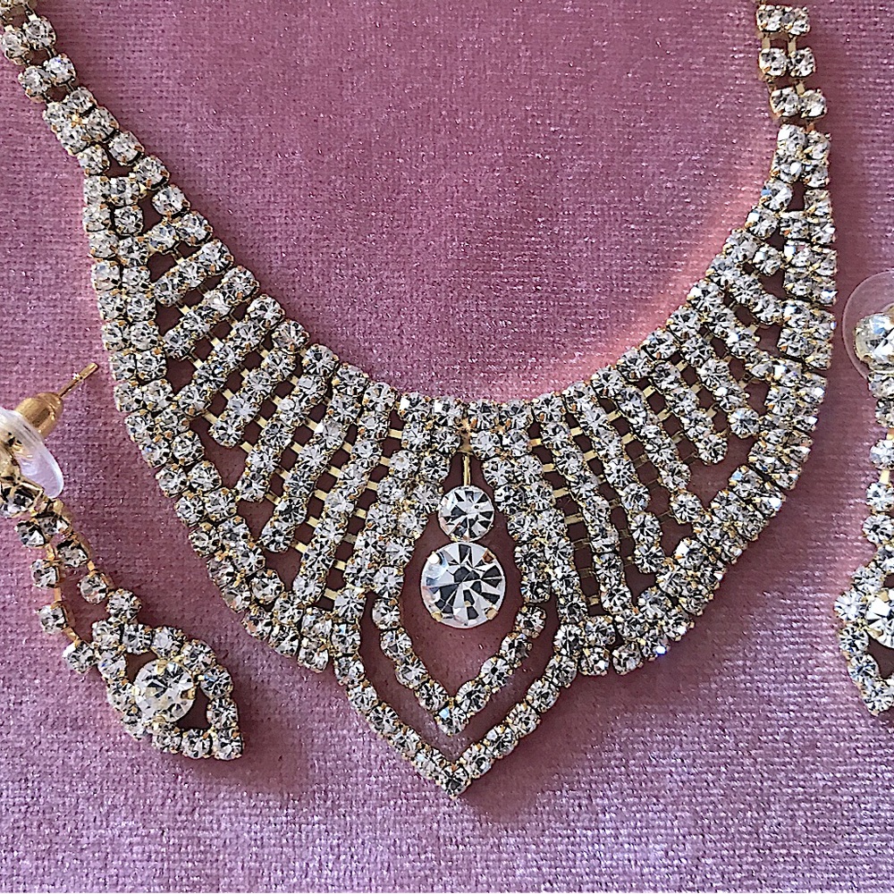 SP Sophia Collection Rhinestone Necklace Earring Set - Picture 2 of 6